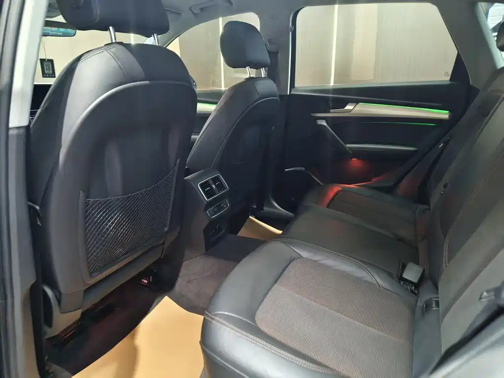 Audi Q5L 2018 40 TFSI Fashion V