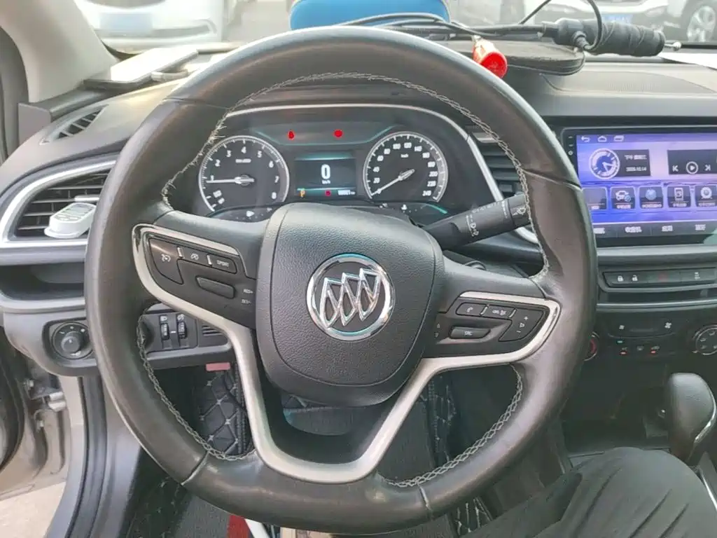 Buick Excelle — миниатюра 11