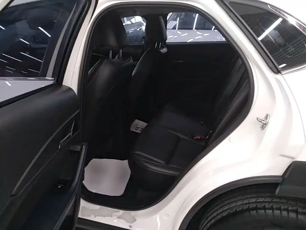 Mazda CX-30 — миниатюра 17