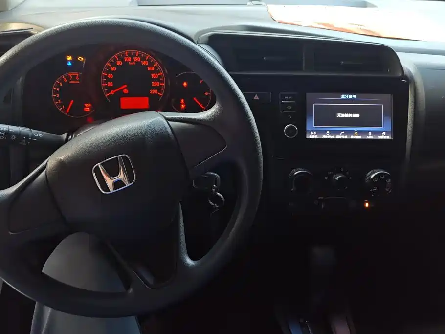 Honda Fit — миниатюра 12