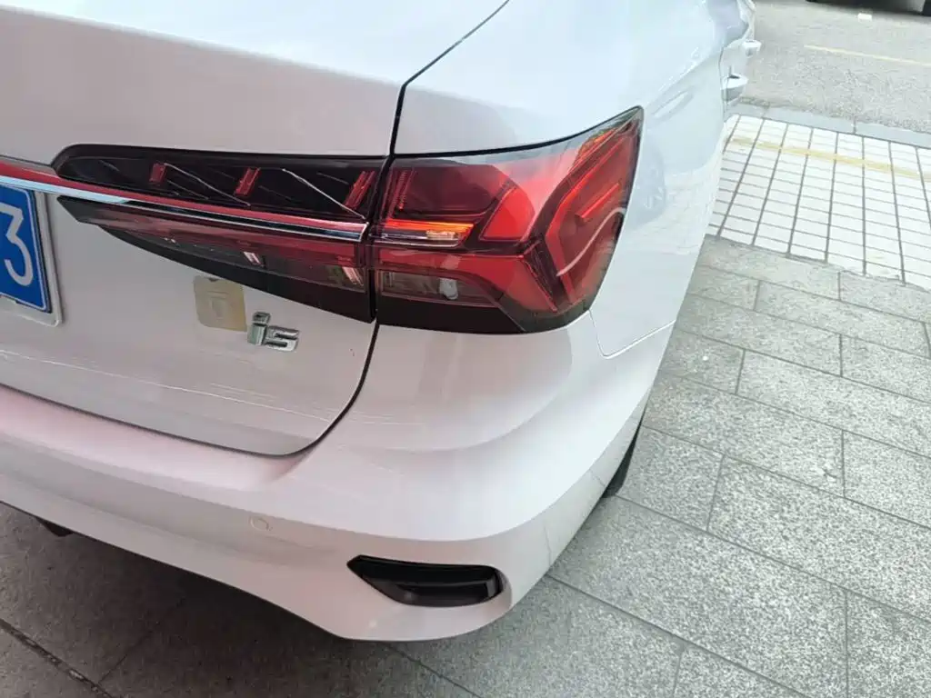Roewe i5 — миниатюра 8