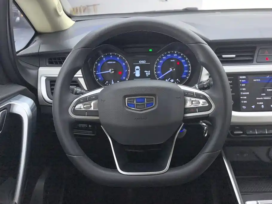Geely Vision X3 — миниатюра 15