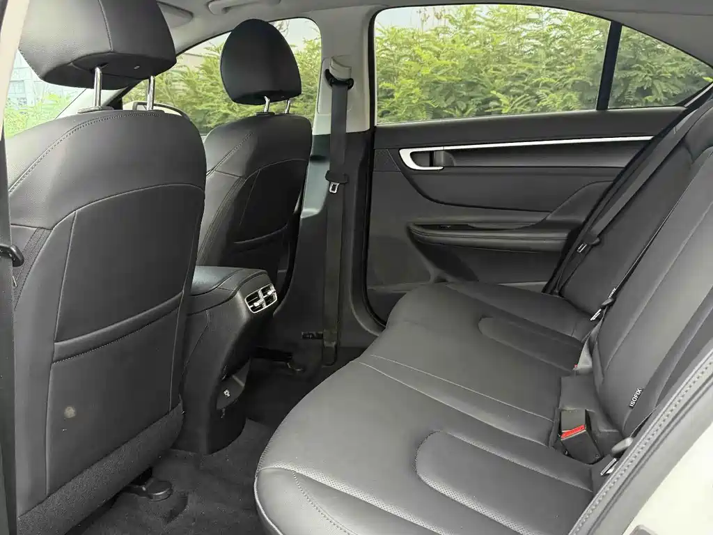 Hyundai Mistra 1.8L CVT LUX Premium Edition, фото 6
