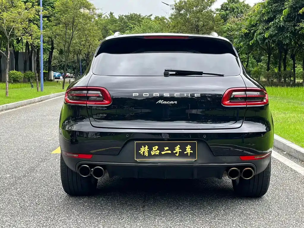 Porsche Macan — миниатюра 13