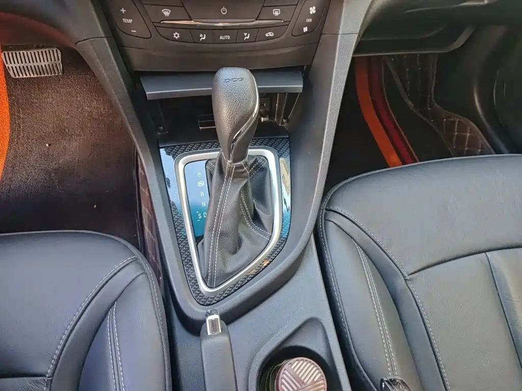 Buick Excelle — миниатюра 7