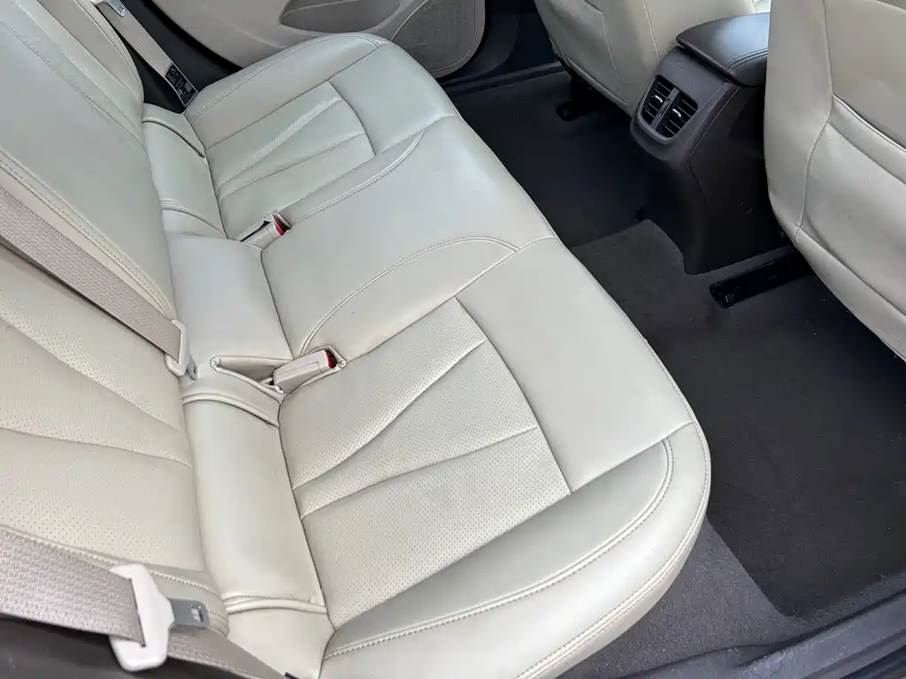 Buick Verano — миниатюра 10