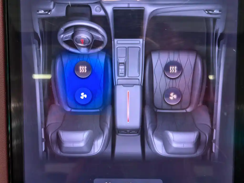 Hongqi Hongqi H5 — миниатюра 11