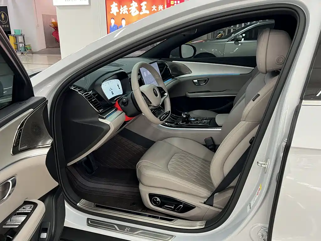 BYD Han 2025 DM-i 125KM Luxury