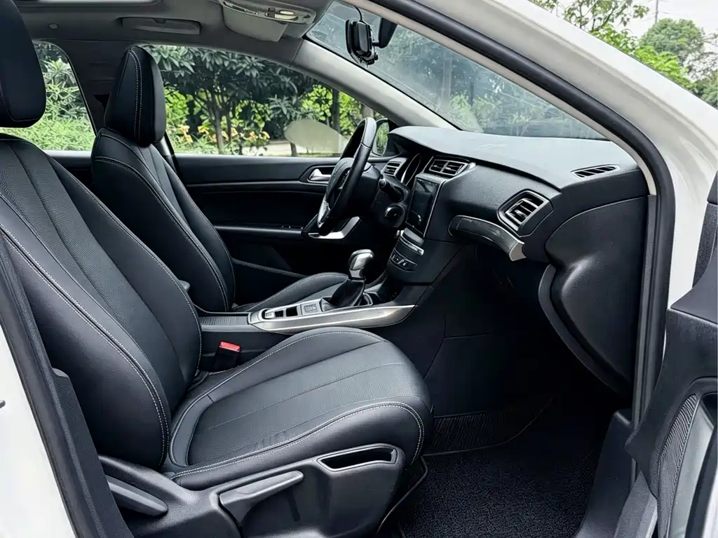 Peugeot 408 — миниатюра 20