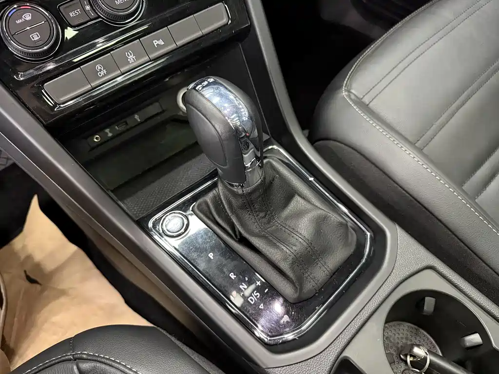 Volkswagen Touran — миниатюра 11