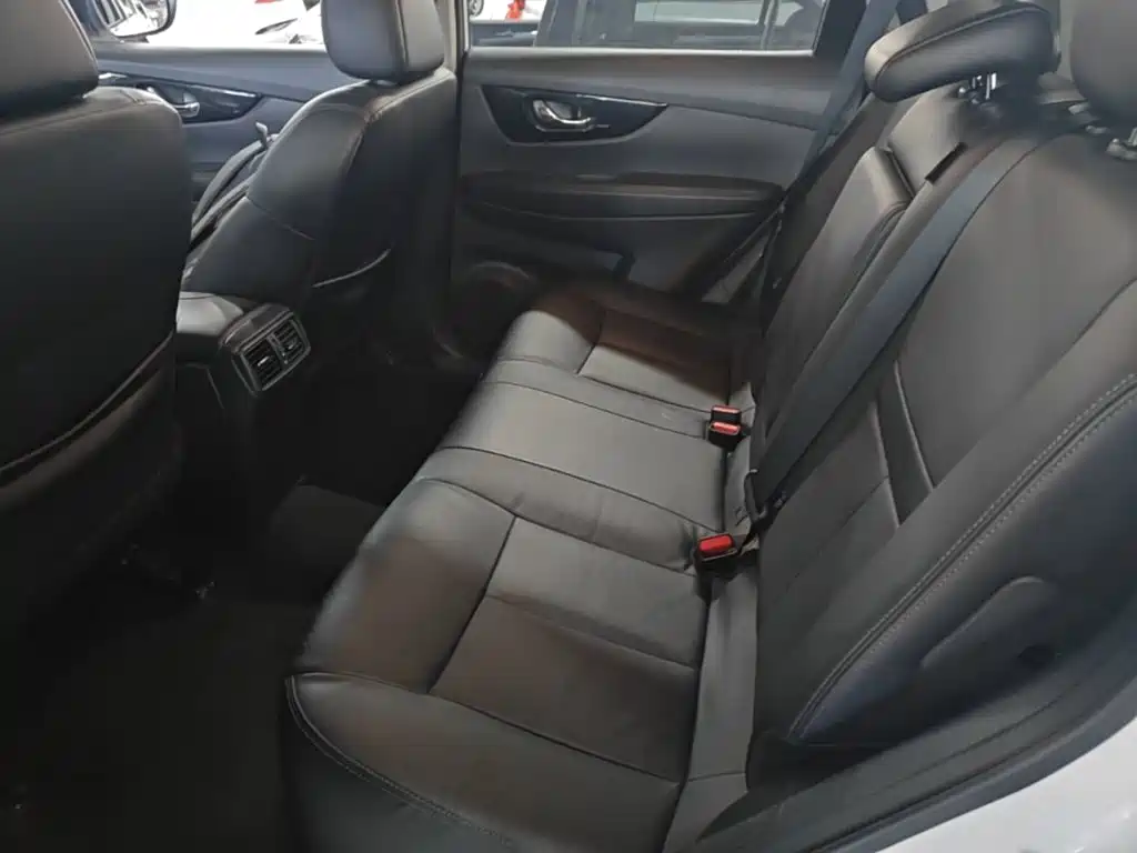 Nissan X-Trail — миниатюра 17