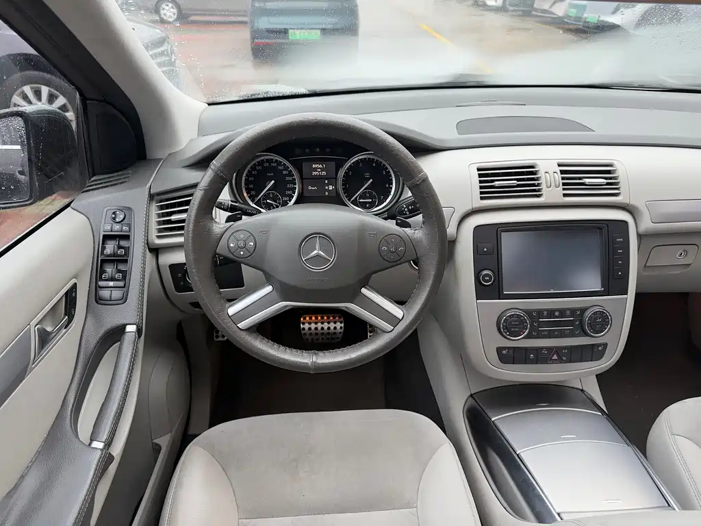 Mercedes-Benz R-Class — миниатюра 6