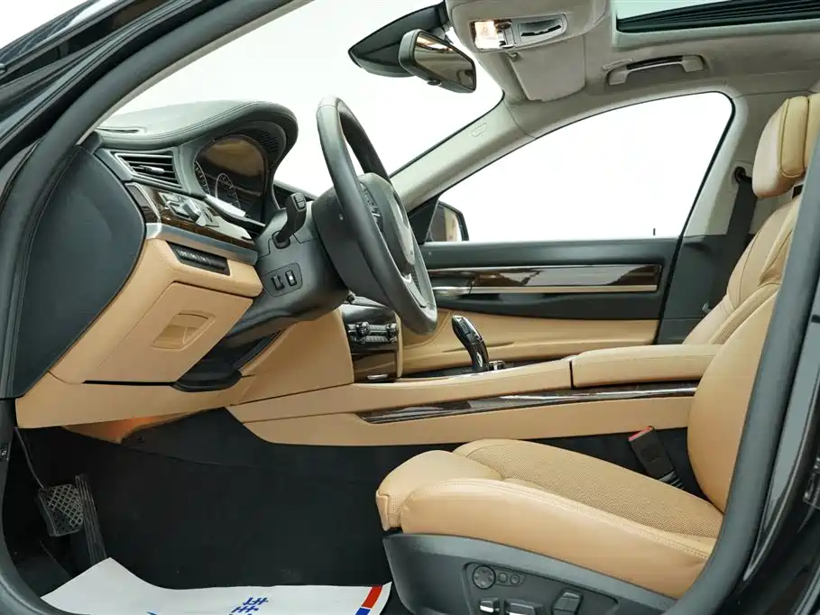 BMW 7 Series 7 2010 760Li