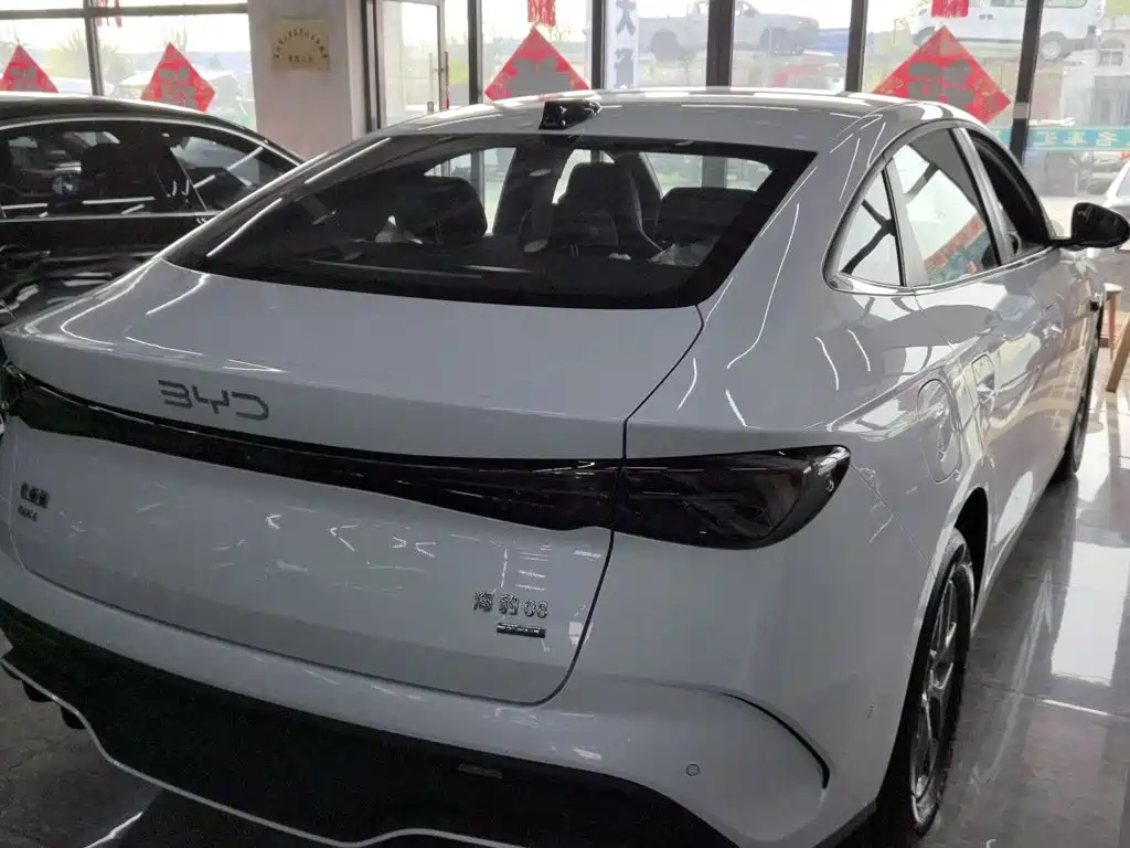 BYD Seal 06 06 2025 DM-i Smart Drive 80KM Luxury