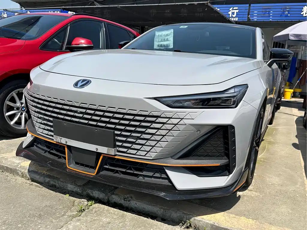 Changan UNI-V 2022