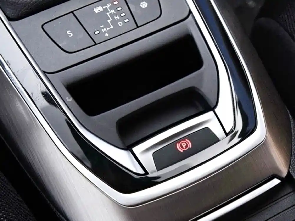 Peugeot 408 — миниатюра 16