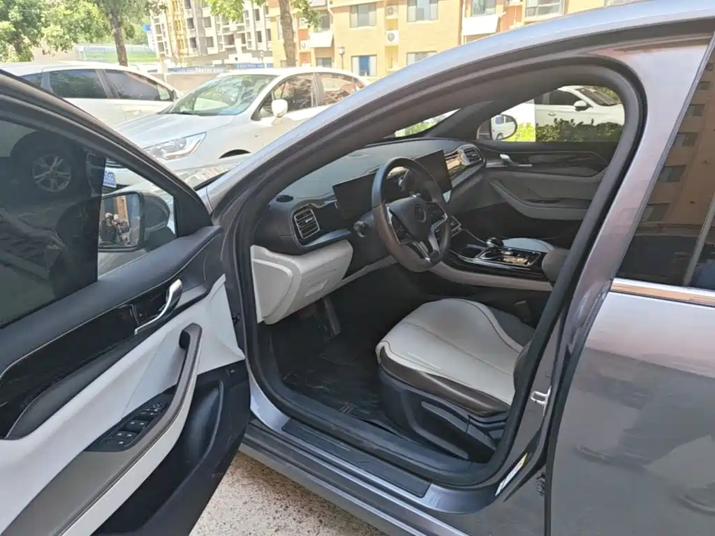 BYD Qin PLUS — миниатюра 16