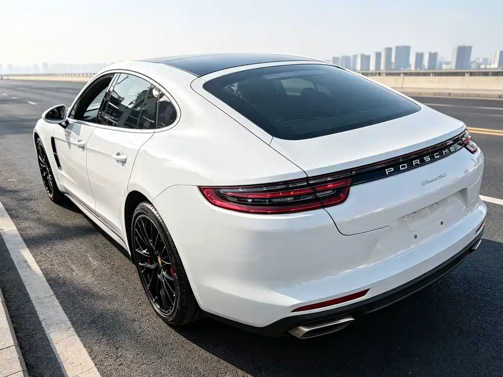 Porsche Panamera — миниатюра 13