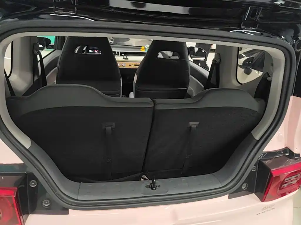 Wuling MINIEV — миниатюра 19