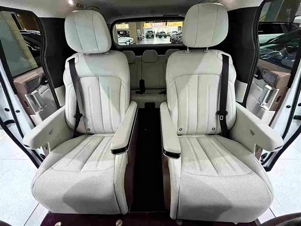 BYD Xia — миниатюра 8