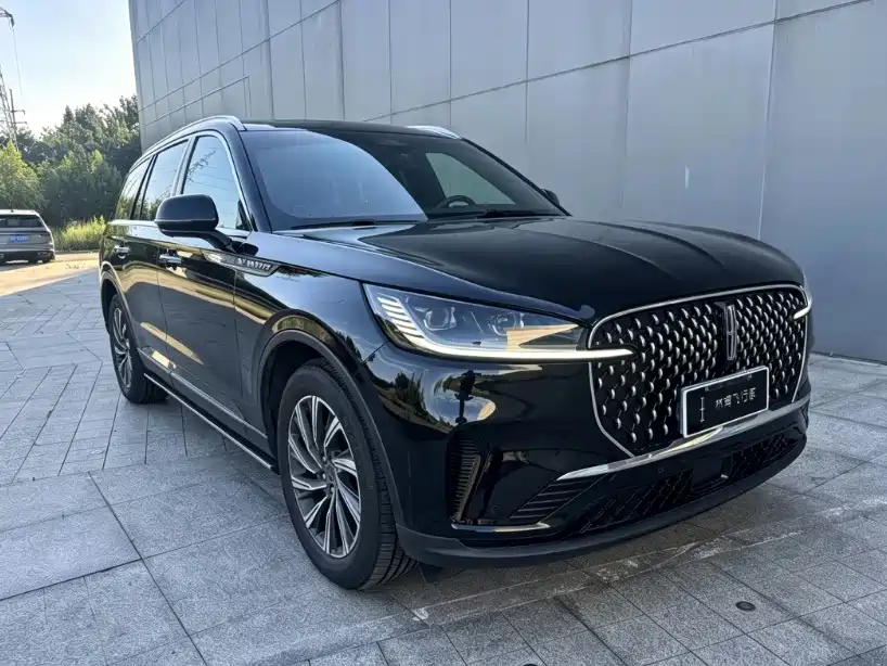 Lincoln Aviator — миниатюра 2