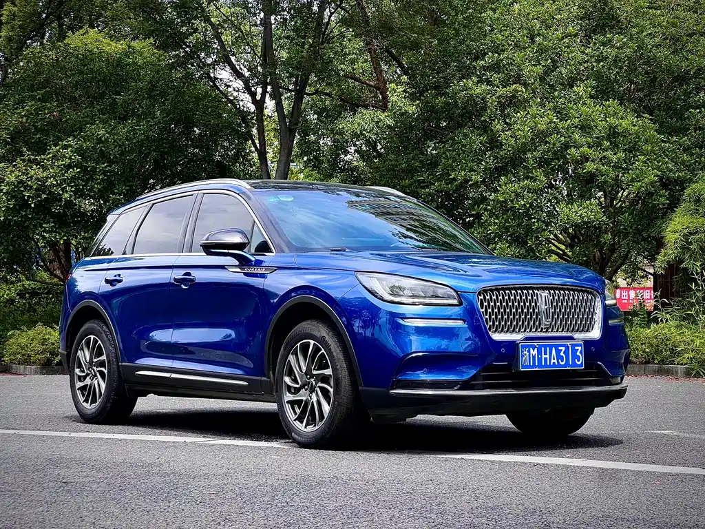 Lincoln Corsair — миниатюра 3