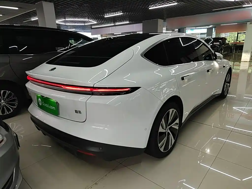 NIO ET5 — миниатюра 7