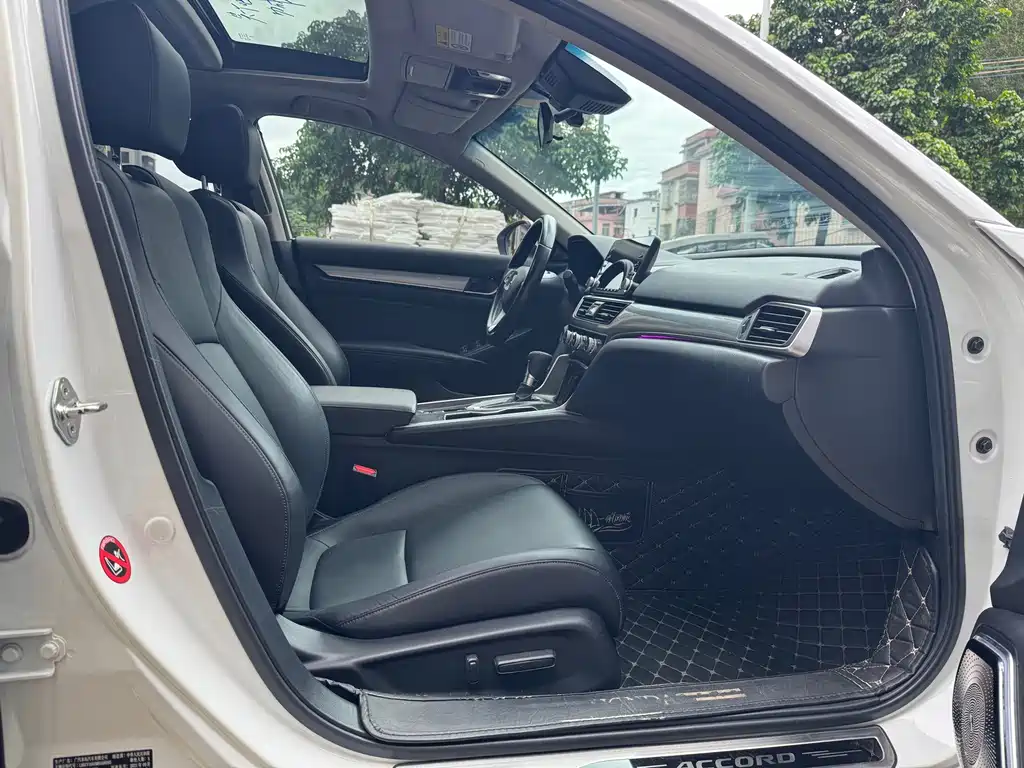 Honda Accord — миниатюра 7