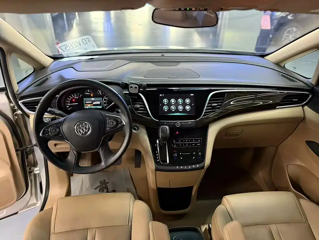 Buick GL8 — миниатюра 4