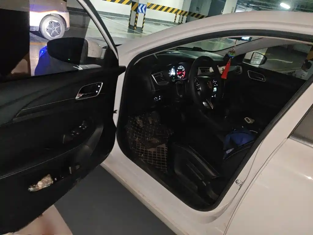Roewe i5 — миниатюра 14