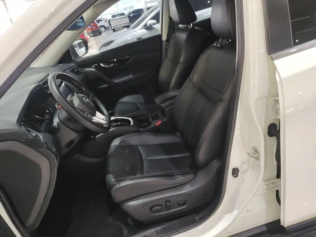 Nissan X-Trail — миниатюра 15