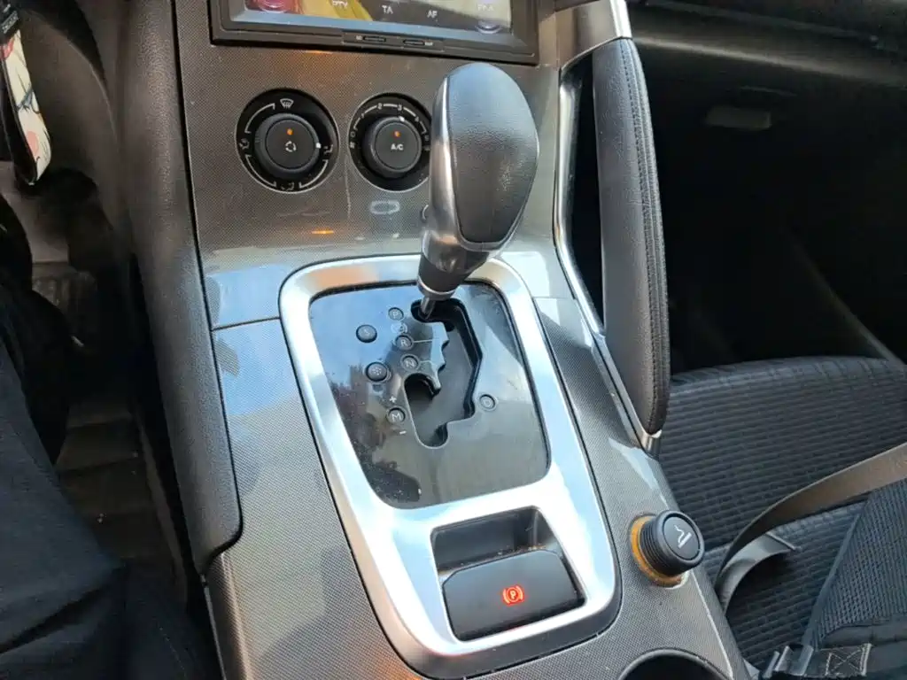 Peugeot 3008 — миниатюра 14