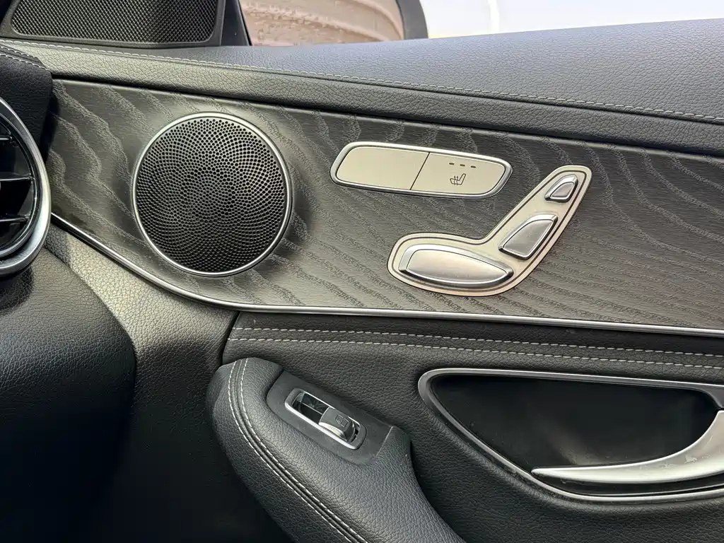 Mercedes-Benz C-Class — миниатюра 14