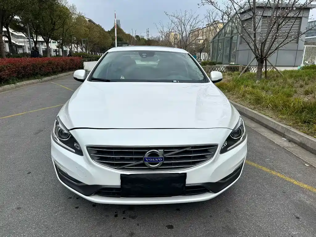Volvo S60 — миниатюра 2