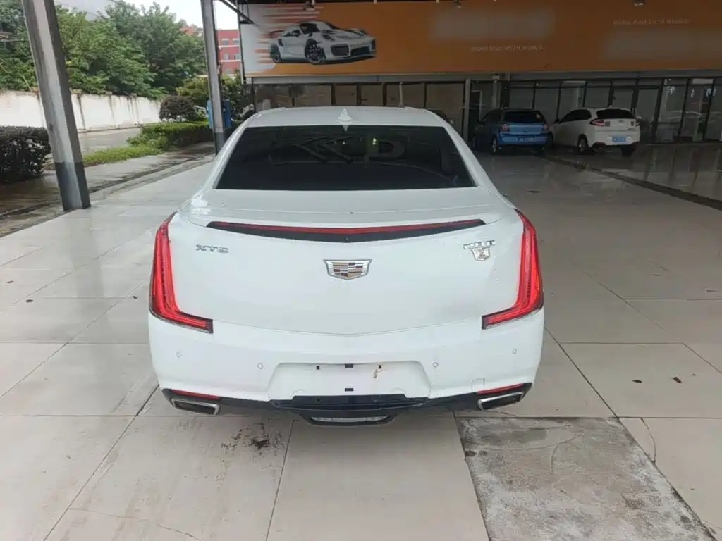 Cadillac XTS — миниатюра 6