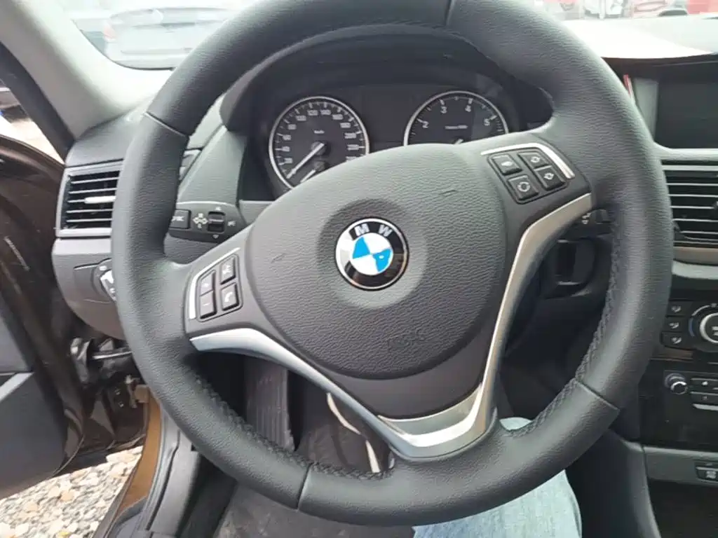 BMW X1 — миниатюра 11