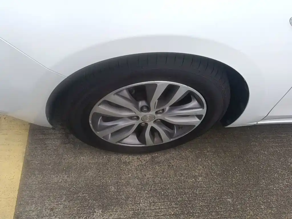 Buick Excelle — миниатюра 23