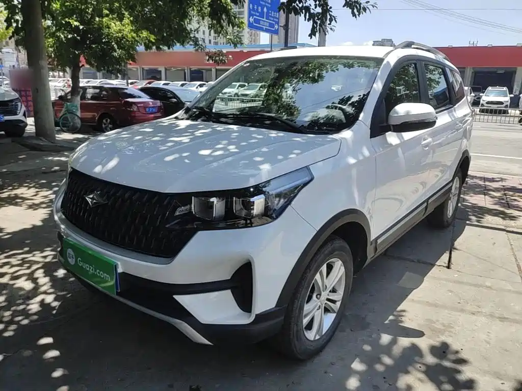 Ruixiang 北汽瑞翔X3 — миниатюра 2