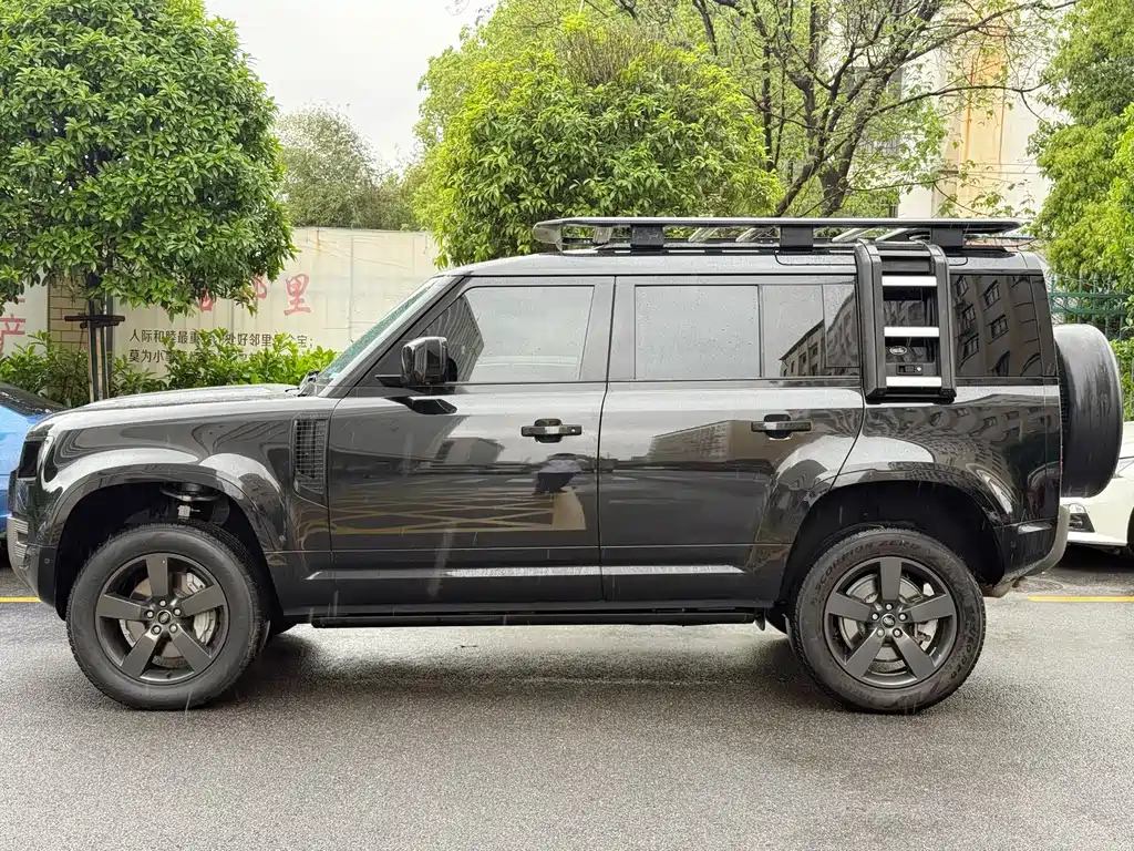 Land Rover Land Rover Defender 2023 110 3.0T P400 X-DYNAMIC HSE