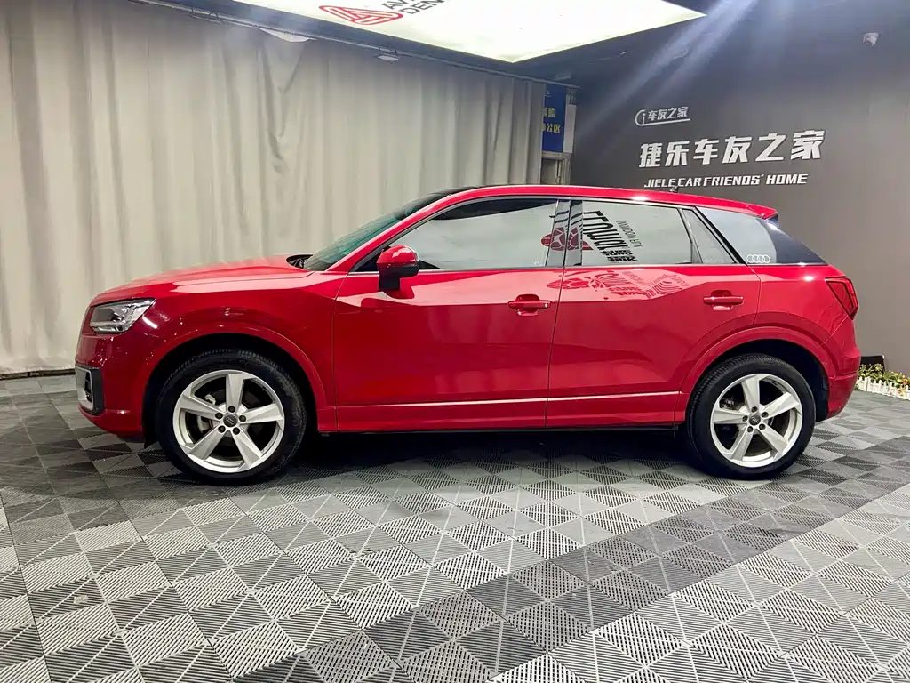 Audi Q2L — миниатюра 4
