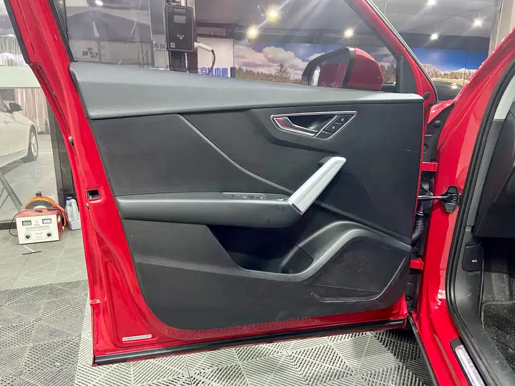 Audi Q2L — миниатюра 8