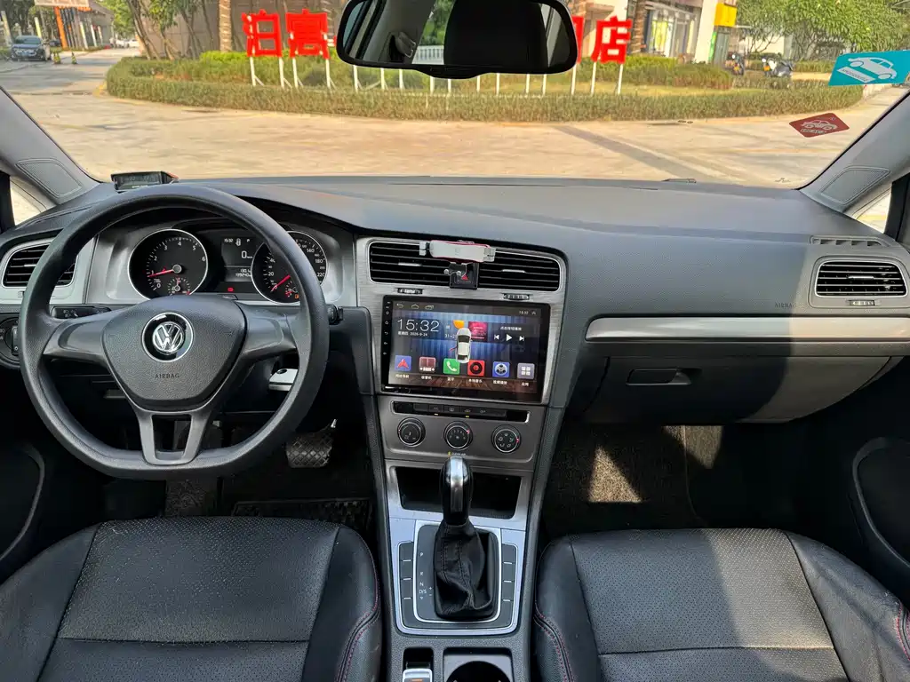 Volkswagen Golf — миниатюра 8
