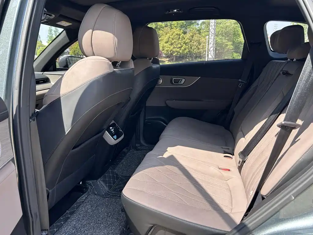 Chery Tiggo 8 PLUS — миниатюра 5