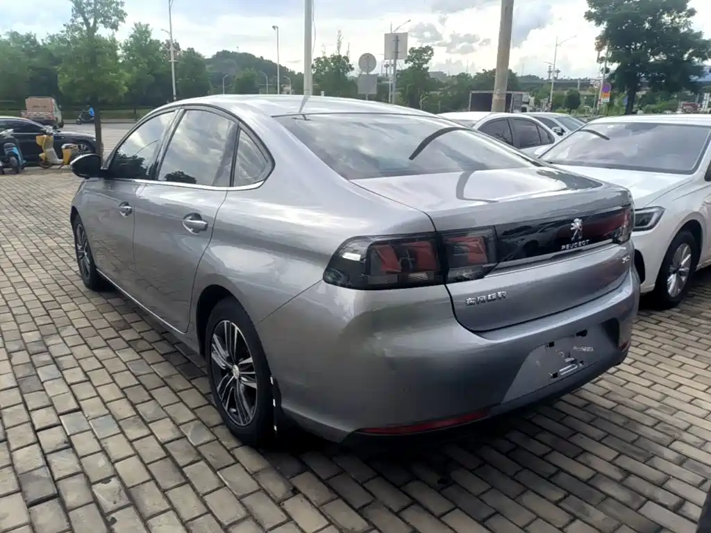 Peugeot 308 — миниатюра 5