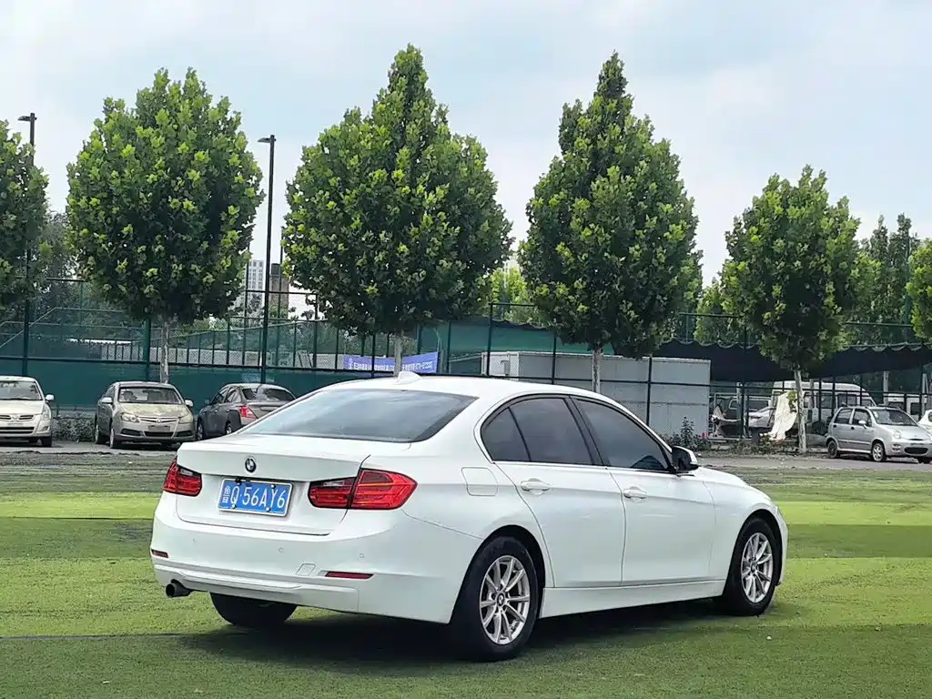 BMW 3 Series — миниатюра 4