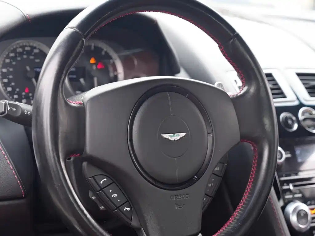Aston Martin V8 Vantage 2012 4.7L S Coupe