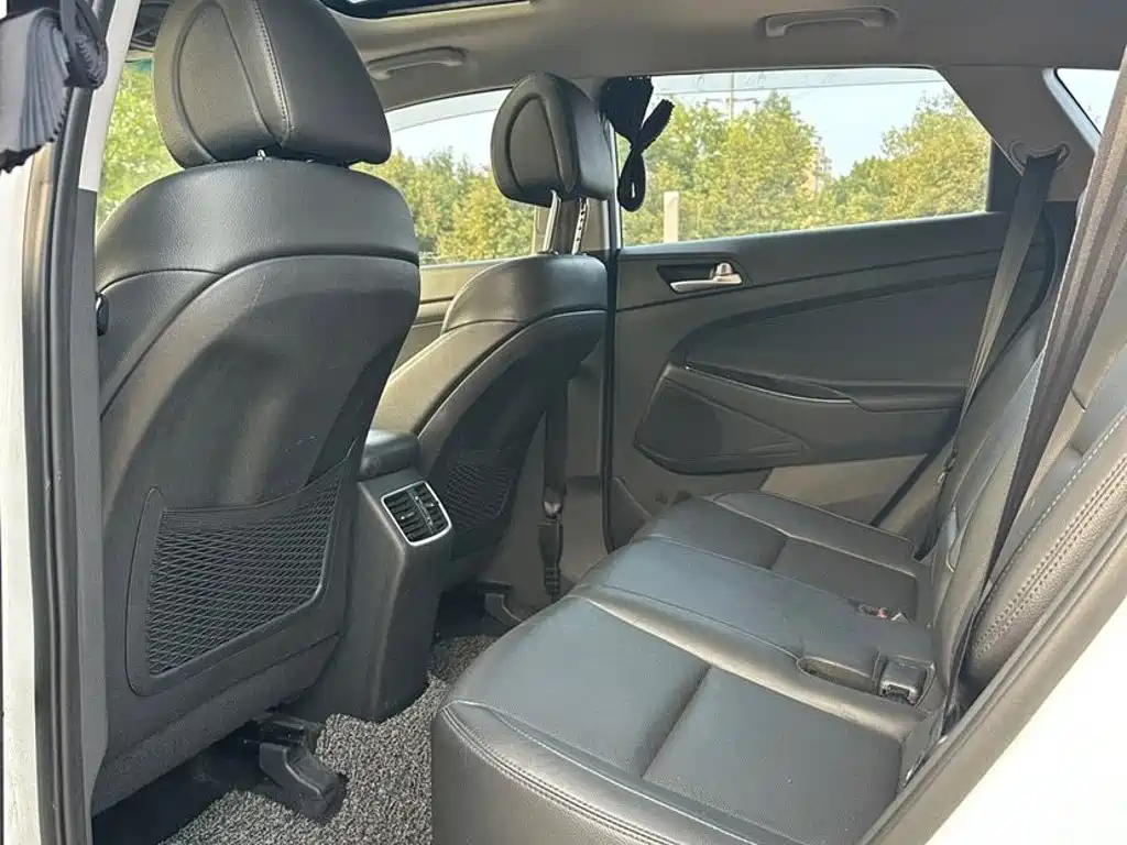 Hyundai Tucson — миниатюра 7