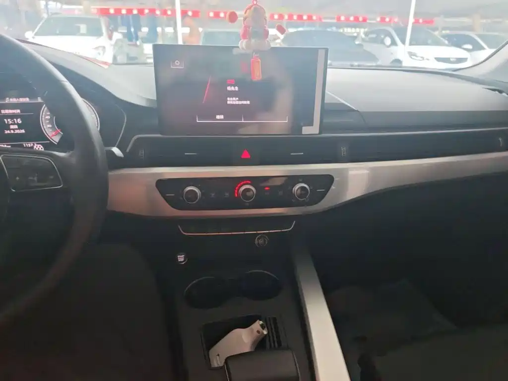 Audi A4L — миниатюра 10