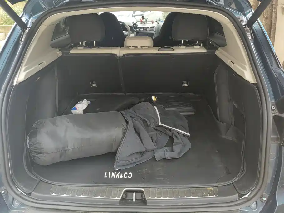 Lynk & Co 01 — миниатюра 4