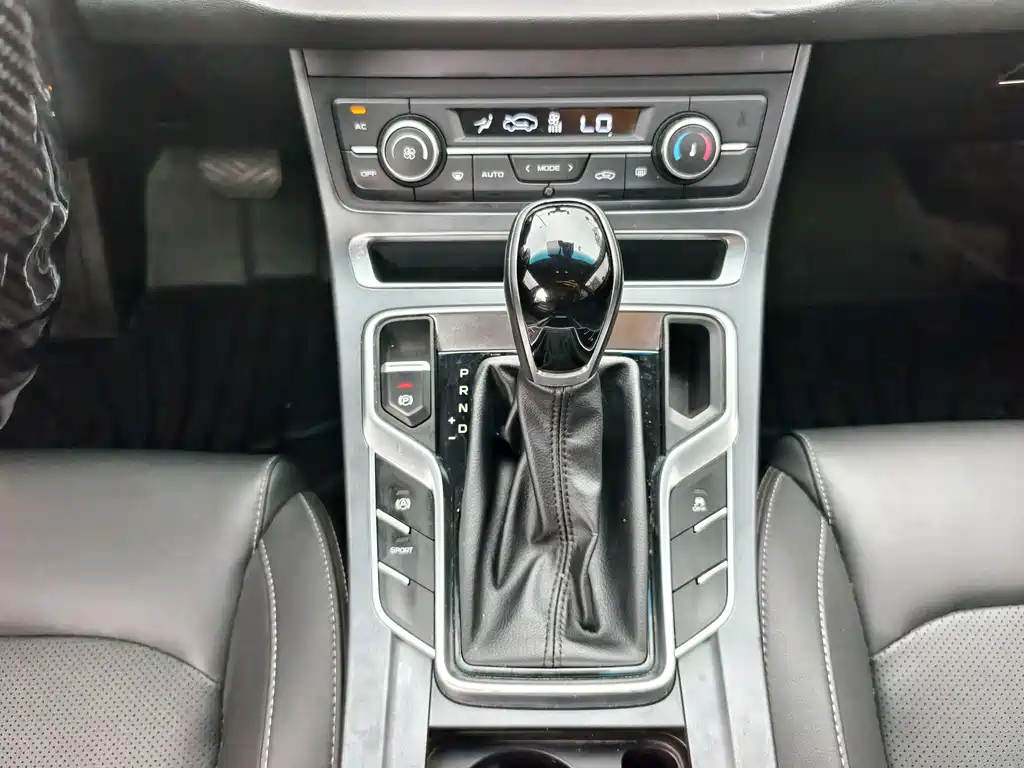 Geely Emgrand — миниатюра 9